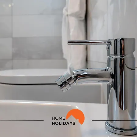 #220 Windmill Hill By Holidays Semesterbostad *