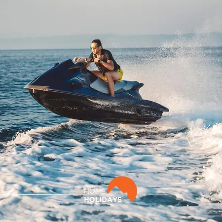 #220 Windmill Hill By Holidays *