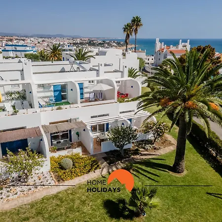 Semesterbostad #220 Windmill Hill By Holidays *